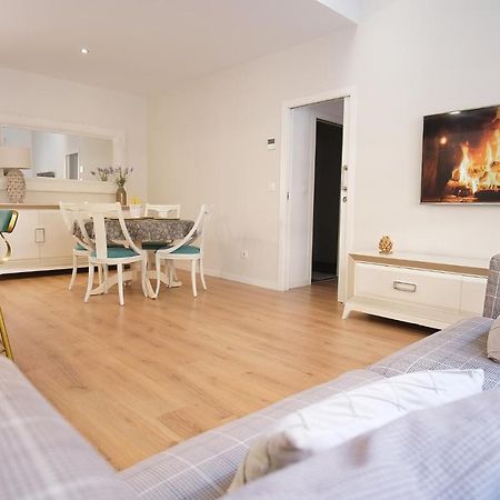 Lujoso Hogar Cerca Del Casco Antiguo De La Ciudad Apartment Валенсия Екстериор снимка