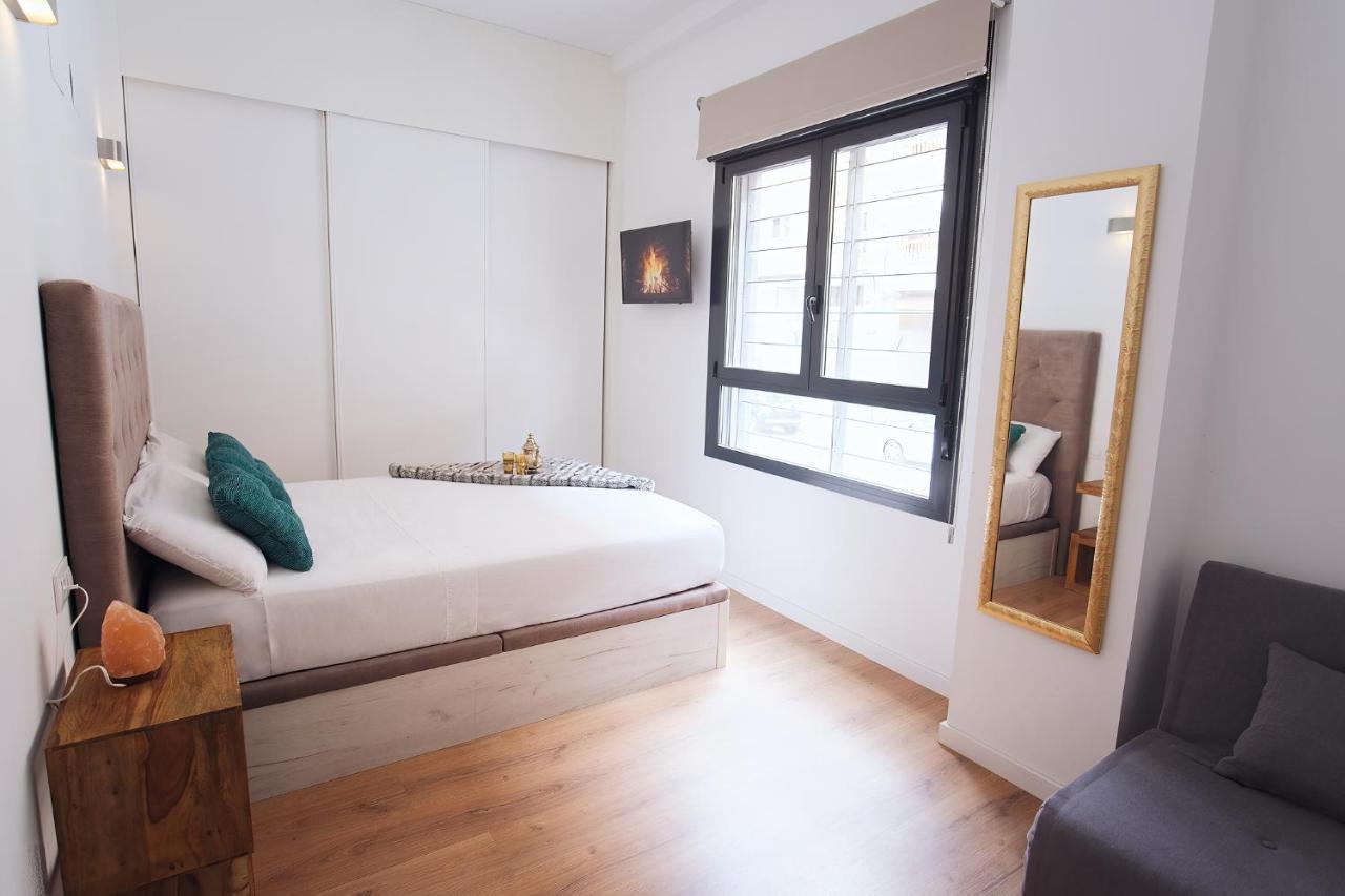 Lujoso Hogar Cerca Del Casco Antiguo De La Ciudad Apartment Валенсия Екстериор снимка