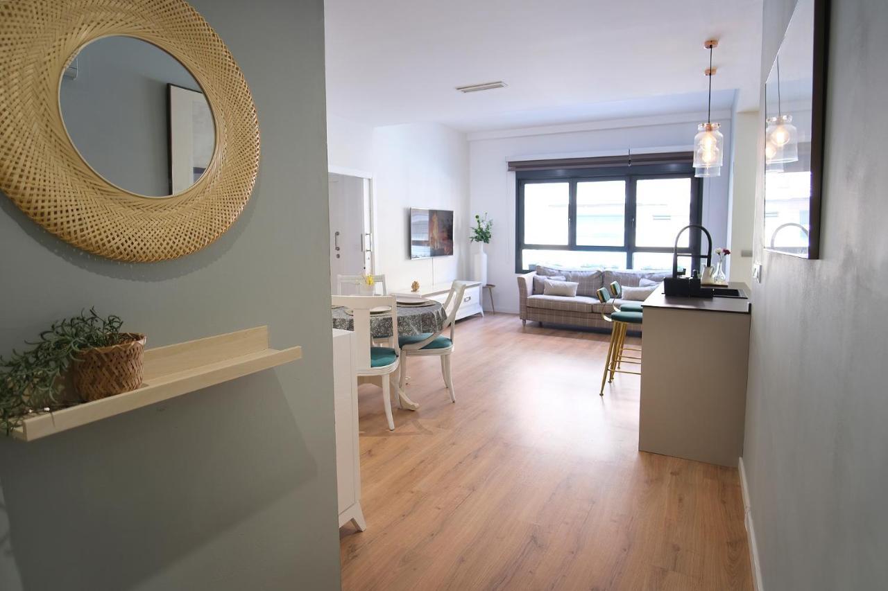 Lujoso Hogar Cerca Del Casco Antiguo De La Ciudad Apartment Валенсия Екстериор снимка